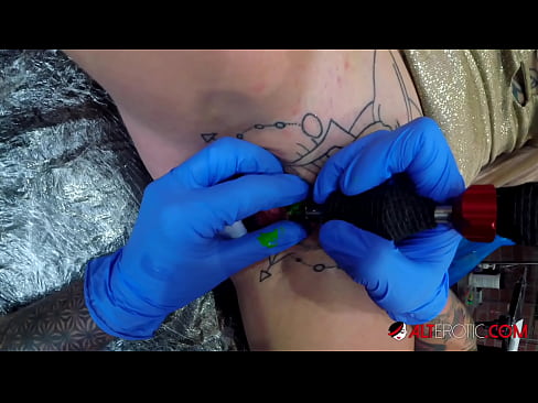 ❤️ Extremamente tatuada, a brasa Sully Savage fez uma tatuagem no seu clítoris ❌ Pornuts em pt.basseyn-vsem.ru ❌️❤